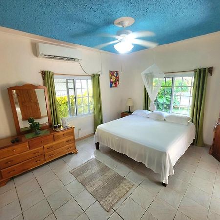 Green'S Palace Jamaica Oracabessa Екстериор снимка