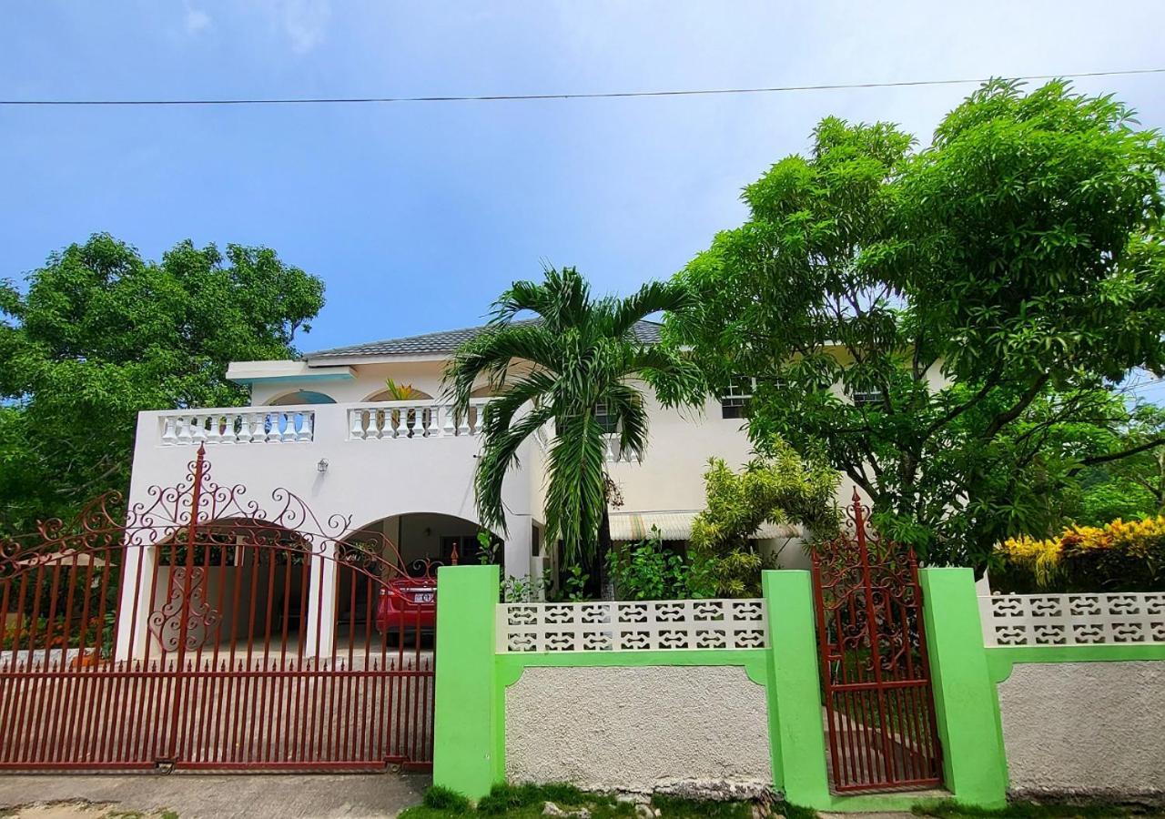 Green'S Palace Jamaica Oracabessa Екстериор снимка