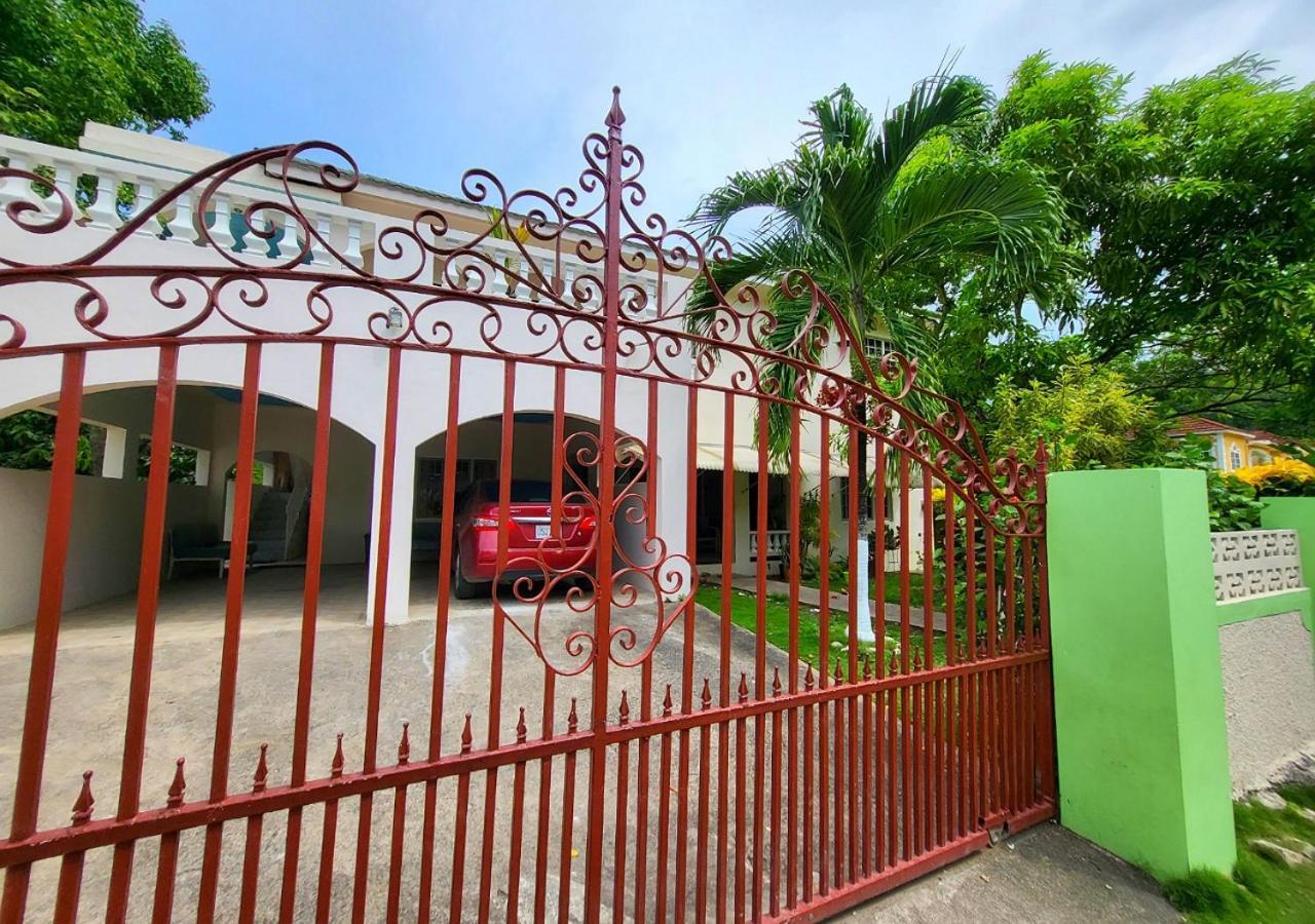 Green'S Palace Jamaica Oracabessa Екстериор снимка